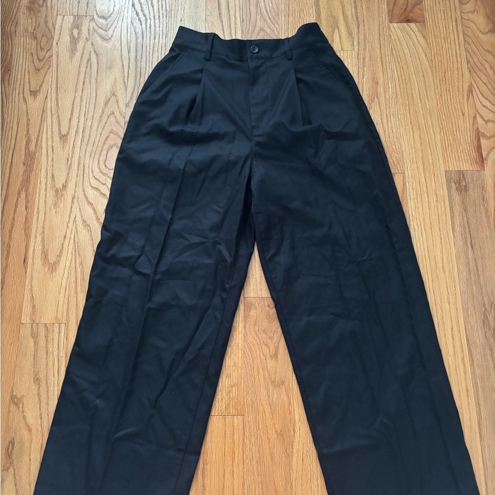 UO Women’s Black Pleated Trousers